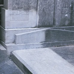 Clearance Tempsl Nettoie tombes