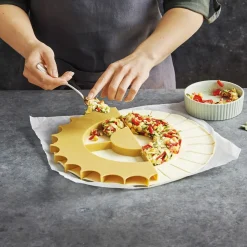 Tempsl Pochoir découpe couronne